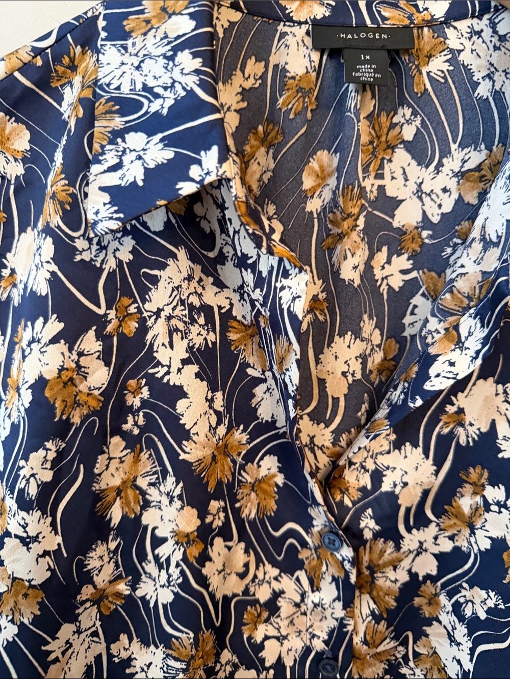Halogen Navy Blue Floral Satin Top with Gold Accents Size 1X - Picture 4 of 7